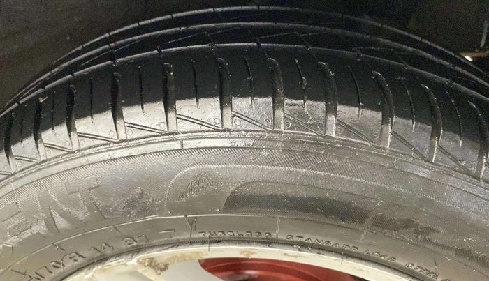 2022 Hyundai AURA S 1.2 CNG, CNG, Manual, 40,165 km, Right Rear Tyre Tread