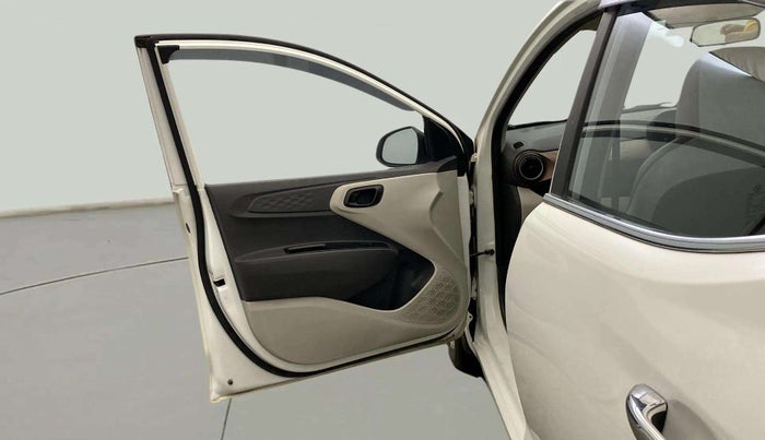 2022 Hyundai AURA S 1.2 CNG, CNG, Manual, 40,165 km, LHS Front Door