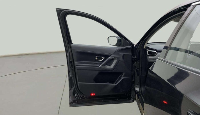 2020 Tata Harrier XZA PLUS 2.0L DARK EDITION, Diesel, Automatic, 51,291 km, LHS Front Door