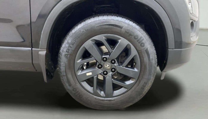 2020 Tata Harrier XZA PLUS 2.0L DARK EDITION, Diesel, Automatic, 51,291 km, Right Front Wheel