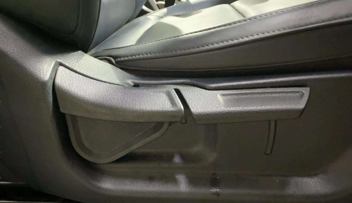 2024 KIA CARENS Premium (O) 1.5 Petrol 7 STR, Petrol, Manual, 7,888 km, Driver Side Adjustment Panel