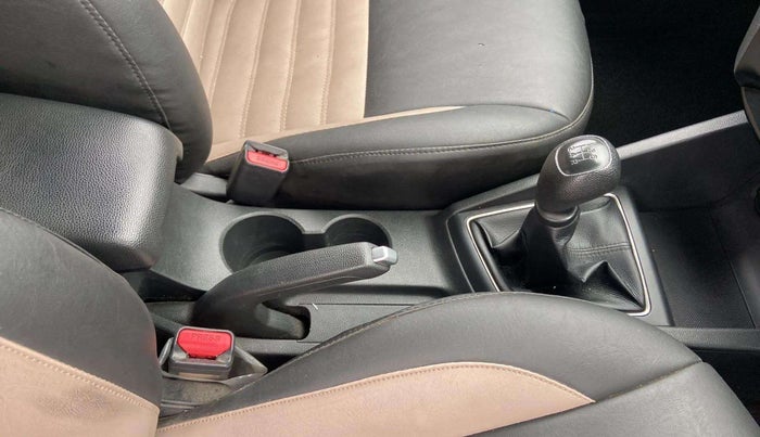 2018 Hyundai Elite i20 ASTA 1.2, Petrol, Manual, 26,272 km, Gear Lever