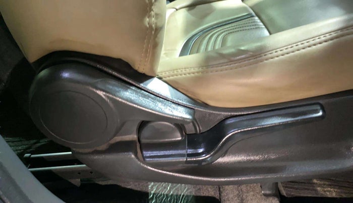 2021 Honda Amaze 1.2L I-VTEC S, Petrol, Manual, 27,814 km, Driver Side Adjustment Panel