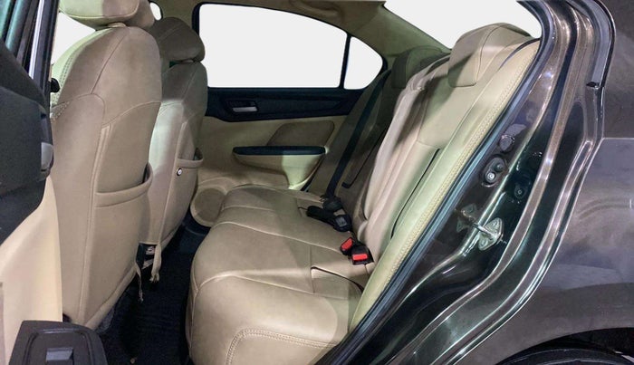 2021 Honda Amaze 1.2L I-VTEC S, Petrol, Manual, 27,814 km, Right Side Rear Door Cabin