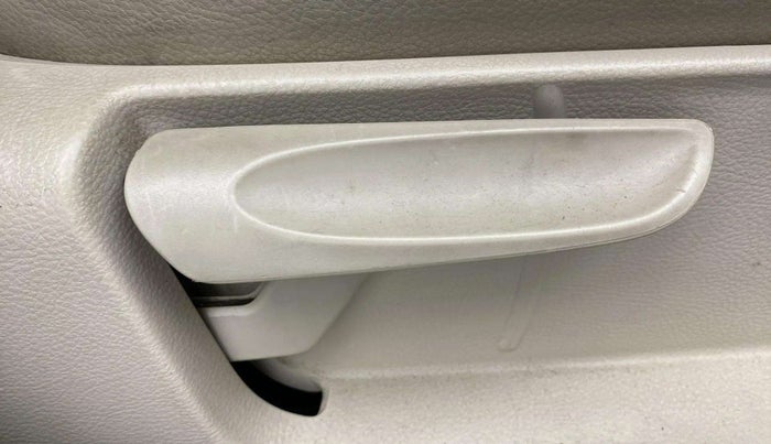 2014 Volkswagen Vento HIGHLINE PETROL AT, Petrol, Automatic, 52,530 km, Driver Side Adjustment Panel