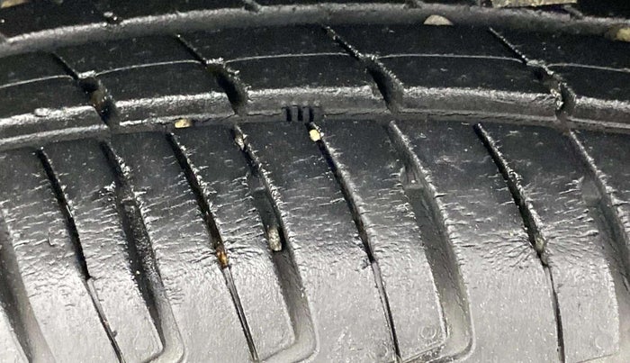 2019 Renault Kwid RXT 0.8, Petrol, Manual, 38,943 km, Left Rear Tyre Tread