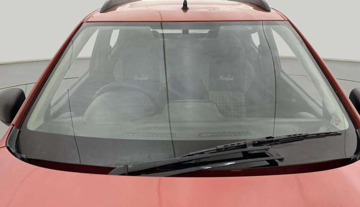 2017 Renault Kwid RXL, CNG, Manual, 65,348 km, Front Windshield