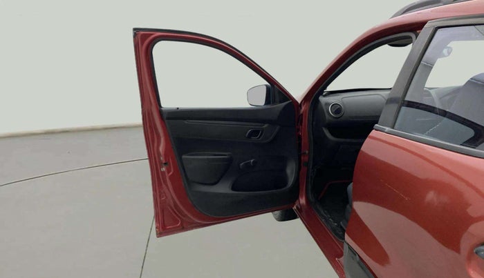 2017 Renault Kwid RXL, CNG, Manual, 65,348 km, LHS Front Door