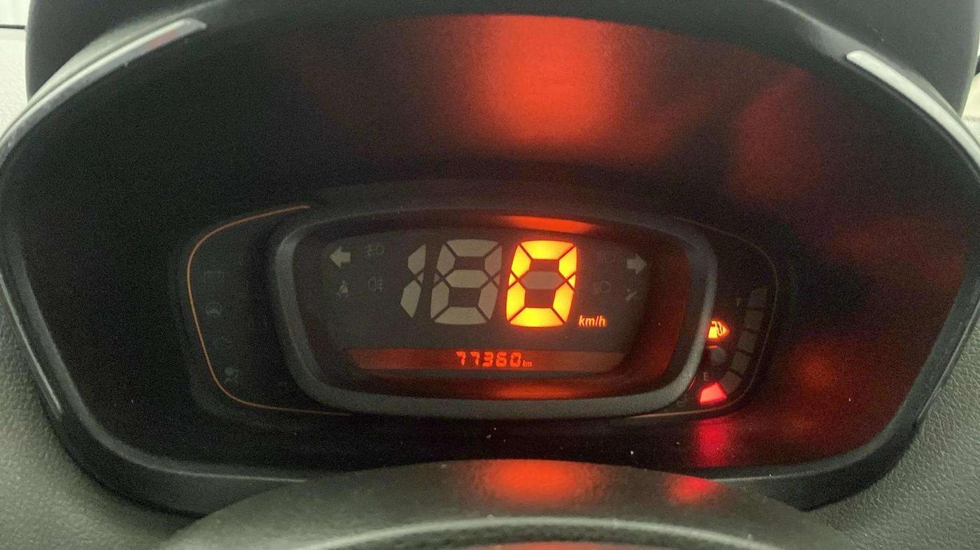 2019 Renault Kwid RXT 0.8 (O), Petrol, Manual, 77,338 km, Odometer Image