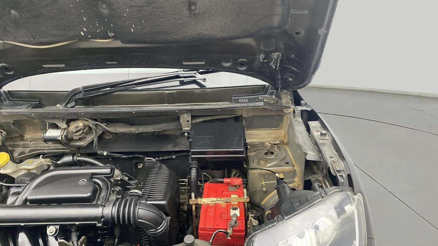 2019 Renault Kwid RXT 0.8 (O), Petrol, Manual, 77,338 km, Engine View - Left