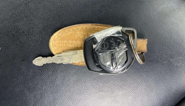 2020 Maruti Dzire VXI AMT, Petrol, Automatic, 23,563 km, Key Close Up