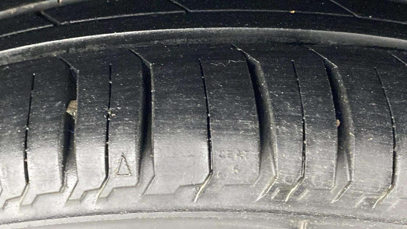 2015 Nissan Micra XV CVT, Petrol, Automatic, 40,661 km, Left Rear Tyre Tread