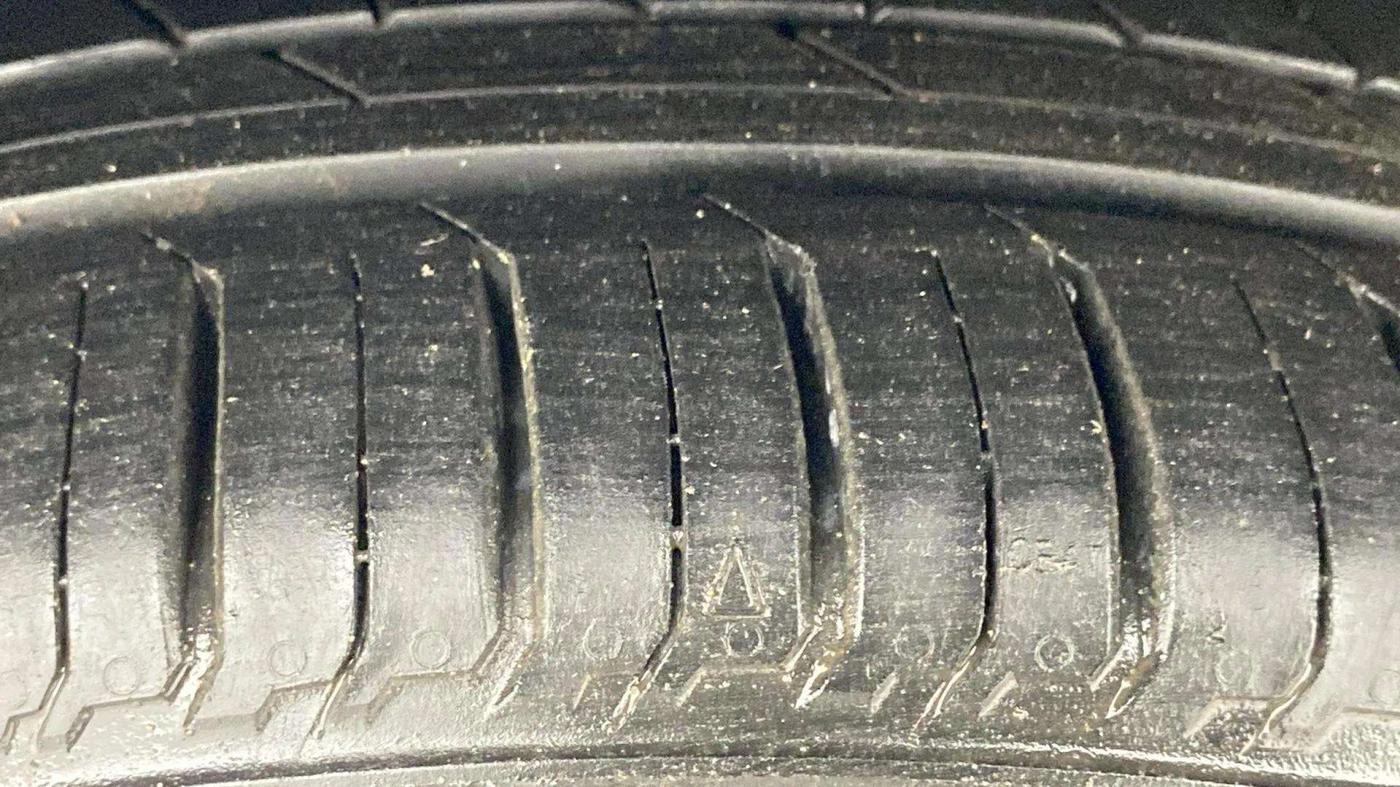 2015 Nissan Micra XV CVT, Petrol, Automatic, 40,661 km, Right Rear Tyre Tread
