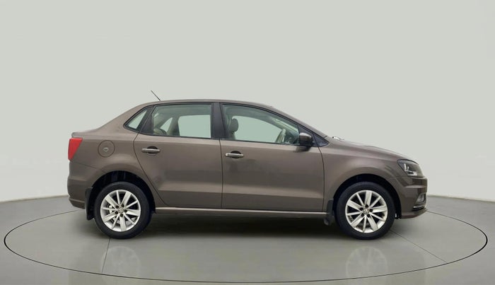 2016 Volkswagen Ameo HIGHLINE1.2L, Petrol, Manual, 1,04,525 km, Right Side View