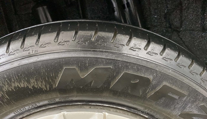 2020 Renault TRIBER RXL MT, Petrol, Manual, 30,223 km, Right Rear Tyre Tread