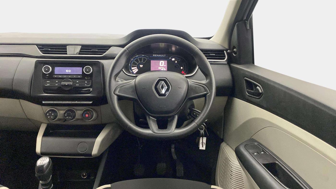 2020 Renault TRIBER RXL MT, Petrol, Manual, 30,452 km, Steering Wheel Close Up