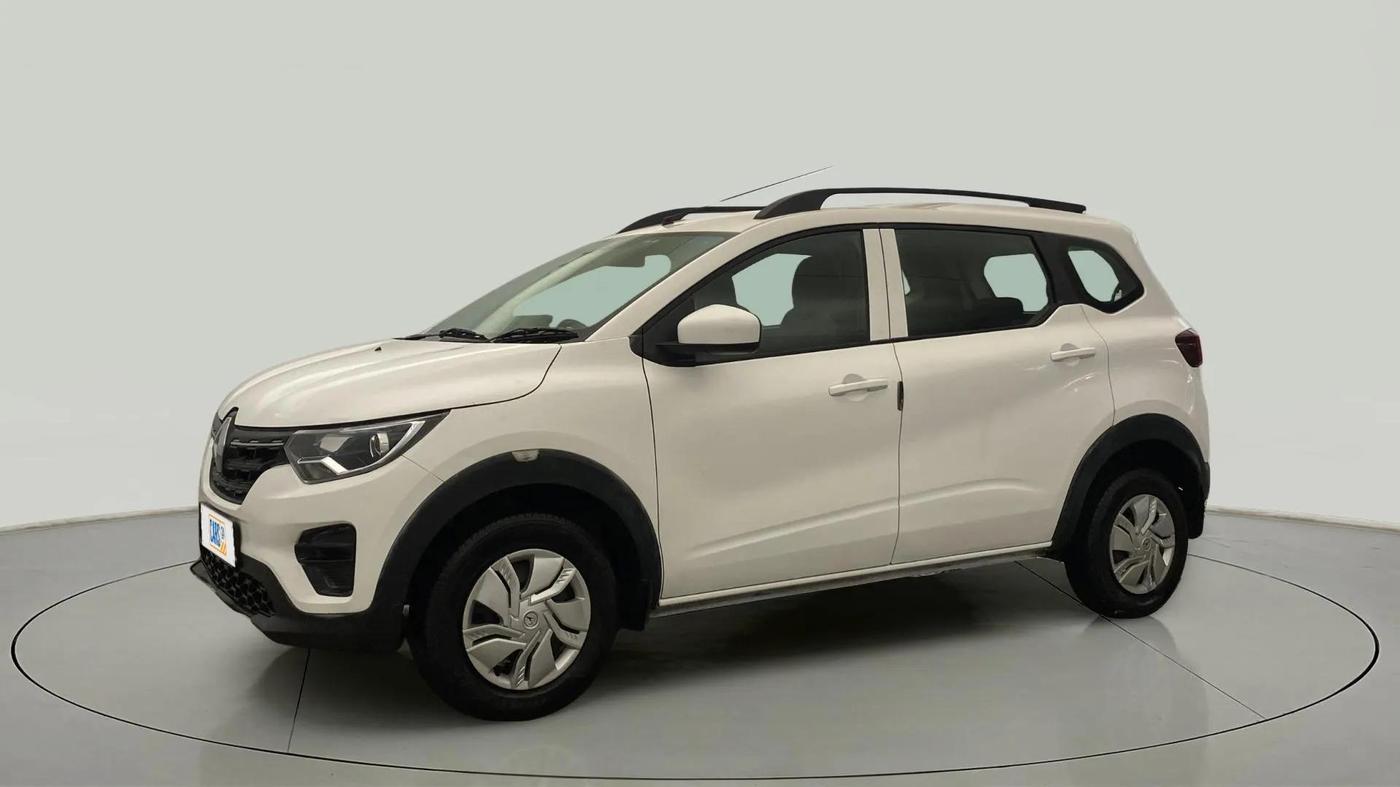 2020 Renault TRIBER RXL MT, Petrol, Manual, 30,452 km, Left Front Diagonal