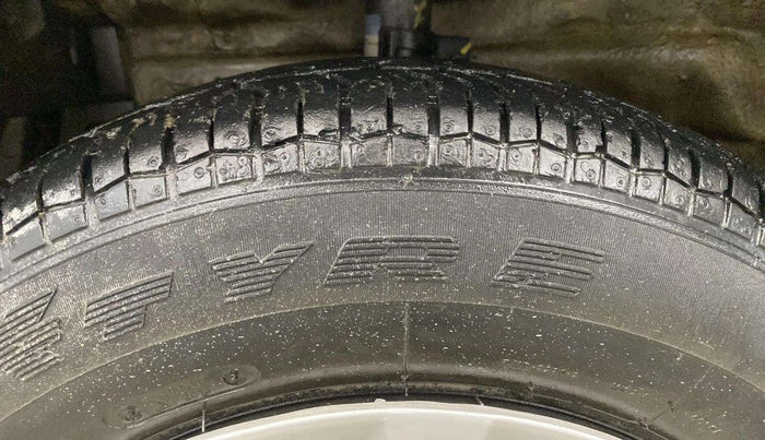 2016 Maruti Swift Dzire VXI, Petrol, Manual, 53,830 km, Left Front Tyre Tread