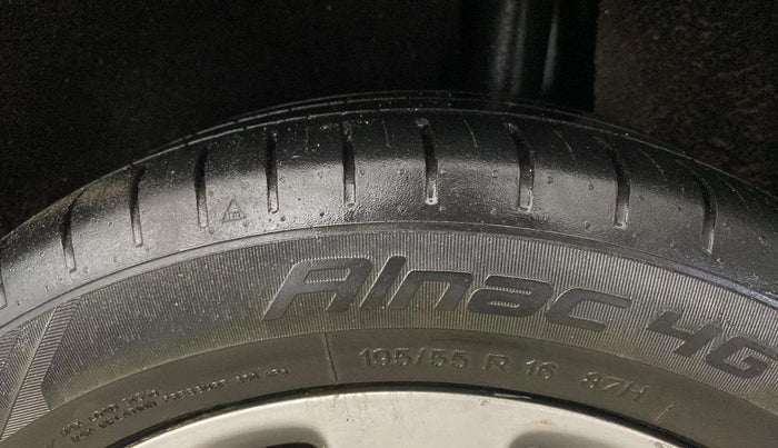 2018 Maruti Baleno ALPHA CVT PETROL 1.2, Petrol, Automatic, 76,221 km, Left Rear Tyre Tread