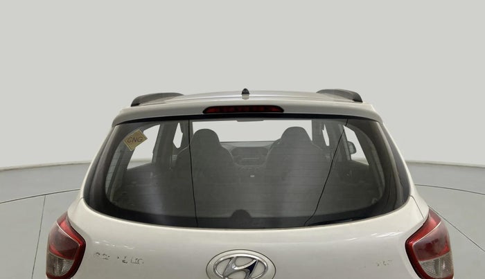 2017 Hyundai Grand i10 SPORTZ (O) 1.2 KAPPA VTVT, CNG, Manual, 55,430 km, Rear Windshield