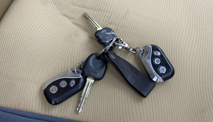 2013 Hyundai i10 MAGNA 1.2, Petrol, Manual, 97,248 km, Key Close Up