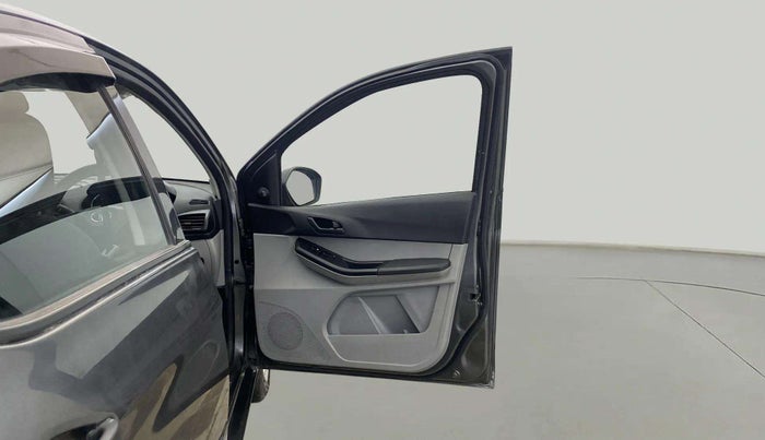 2022 Tata Tiago XM CNG, CNG, Manual, 44,239 km, RHS Front Door
