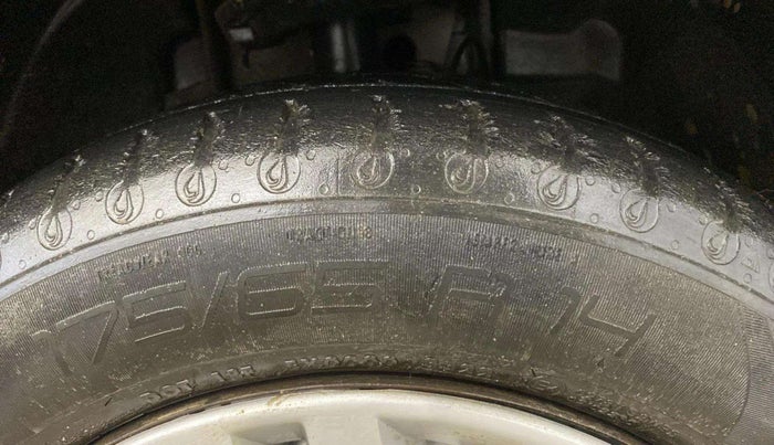 2022 Tata Tiago XM CNG, CNG, Manual, 44,239 km, Right Front Tyre Tread