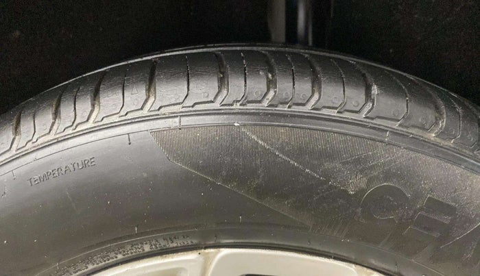 2016 Ford Ecosport TITANIUM 1.5L PETROL AT, Petrol, Automatic, 69,471 km, Left Rear Tyre Tread