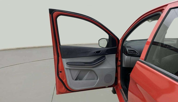 2022 Tata Tiago XT PETROL, Petrol, Manual, 34,955 km, LHS Front Door