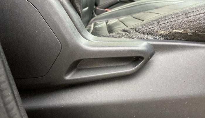 2022 Tata Tiago XT PETROL, Petrol, Manual, 34,955 km, Driver Side Adjustment Panel