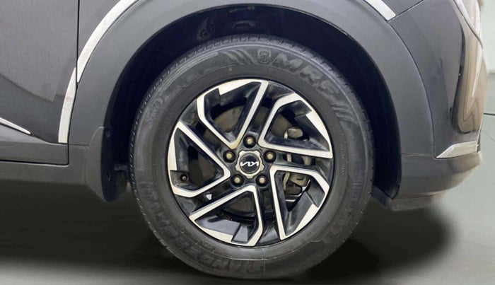 2025 KIA CARENS  PRESTIGE PLUS 1.5 TURBO PETROL DCT 7 STR, Petrol, Automatic, 27,414 km, Right Front Wheel