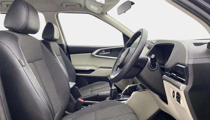 2025 KIA CARENS  PRESTIGE PLUS 1.5 TURBO PETROL DCT 7 STR, Petrol, Automatic, 27,414 km, Right Side Front Door Cabin