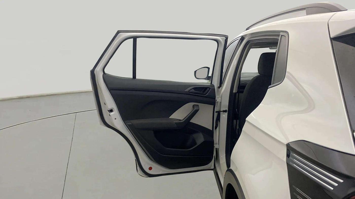2024 Volkswagen TAIGUN COMFORTLINE 1.0 TSI MT, Petrol, Manual, 10,143 km, LHS Rear Door