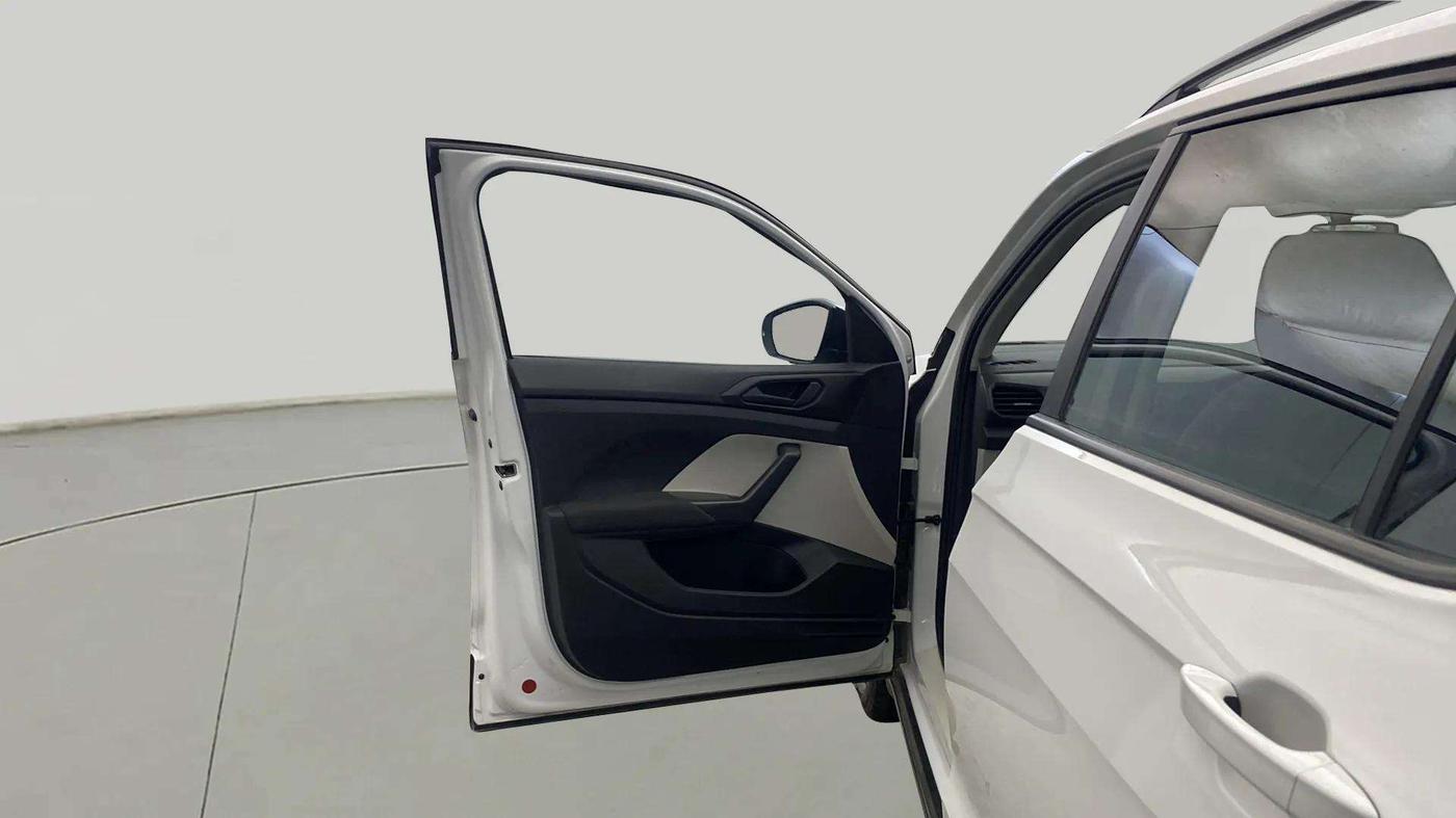 2024 Volkswagen TAIGUN COMFORTLINE 1.0 TSI MT, Petrol, Manual, 10,143 km, LHS Front Door