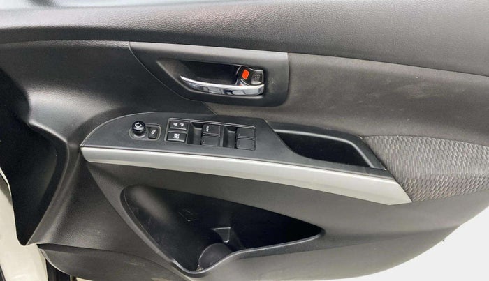 2020 Maruti S Cross ZETA 1.5, Petrol, Manual, 53,318 km, Driver Side Door Panels Control