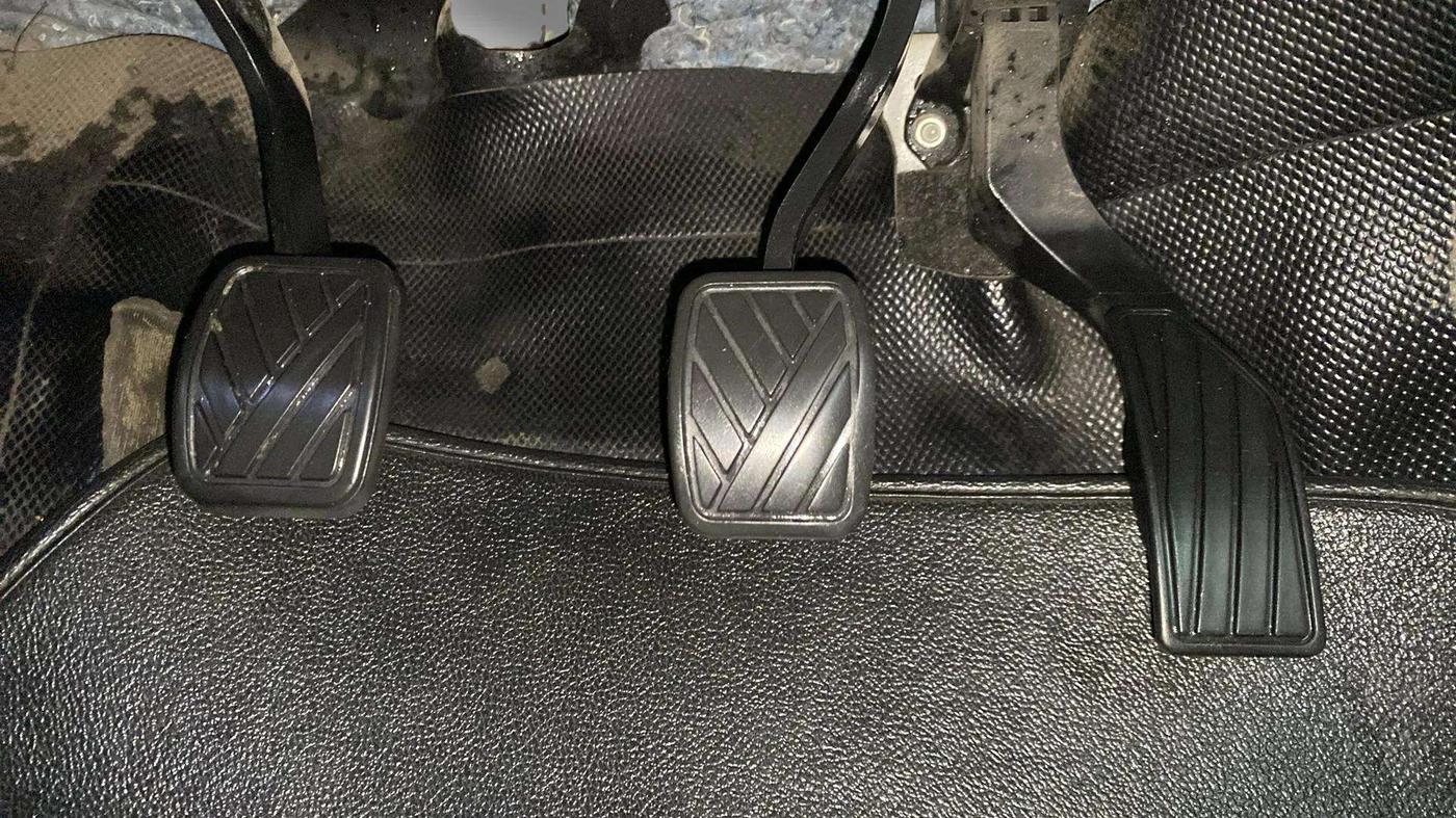 2020 Maruti S Cross ZETA 1.5, Petrol, Manual, 53,318 km, Pedals