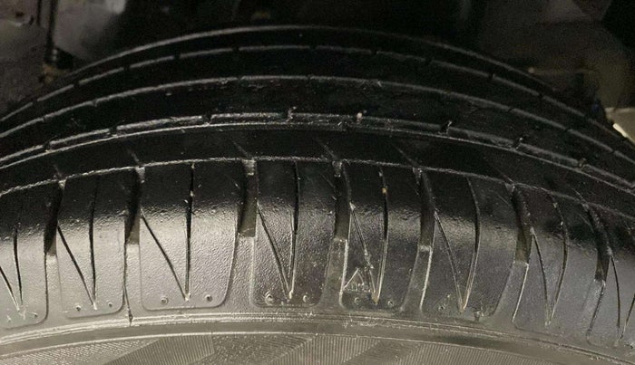 2022 Hyundai VENUE SX 1.2 PETROL, Petrol, Manual, 22,929 km, Left Rear Tyre Tread