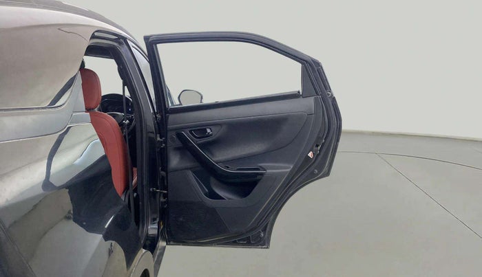 2023 Tata NEXON XZA PLUS LUX SUNROOF DARK DIESEL, Diesel, Automatic, 28,965 km, RHS Rear Door