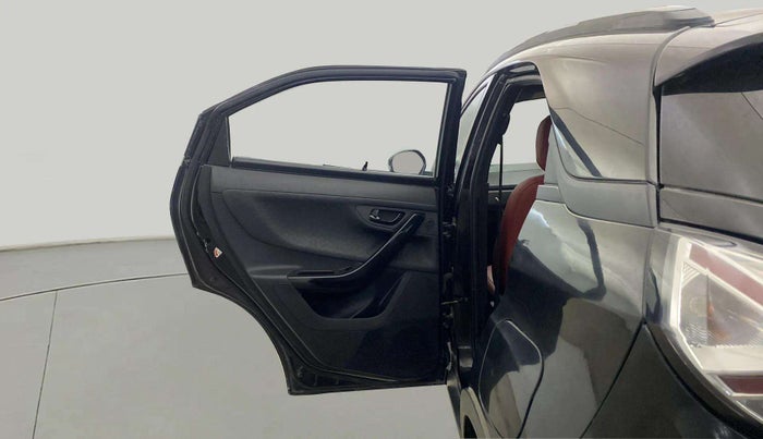 2023 Tata NEXON XZA PLUS LUX SUNROOF DARK DIESEL, Diesel, Automatic, 28,965 km, LHS Rear Door