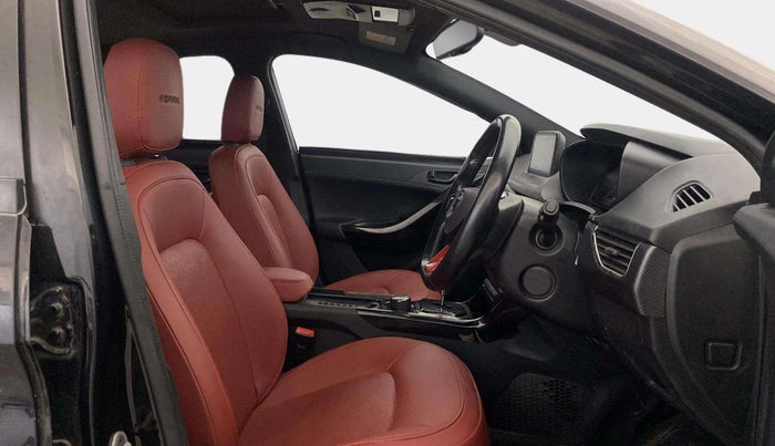2023 Tata NEXON XZA PLUS LUX SUNROOF DARK DIESEL, Diesel, Automatic, 28,965 km, Right Side Front Door Cabin