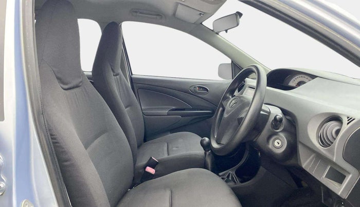 2012 Toyota Etios G, Petrol, Manual, 65,705 km, Right Side Front Door Cabin