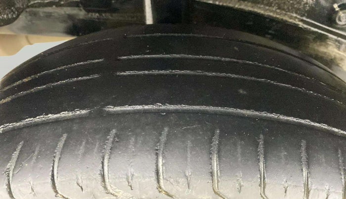 2012 Toyota Etios G, Petrol, Manual, 65,705 km, Left Rear Tyre Tread