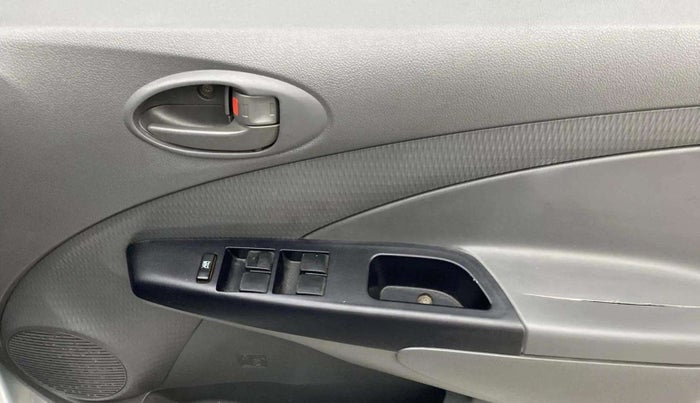 2012 Toyota Etios G, Petrol, Manual, 65,705 km, Driver Side Door Panels Control