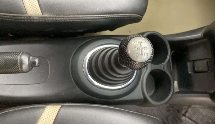 2014 Honda Brio S MT, Petrol, Manual, 64,374 km, Gear Lever