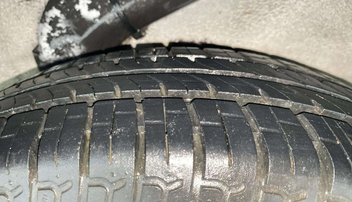 2014 Hyundai i10 MAGNA 1.1, Petrol, Manual, 14,552 km, Left Rear Tyre Tread