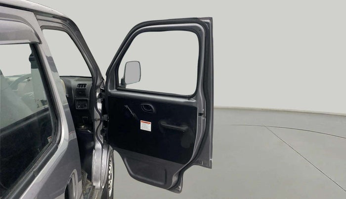 2024 Maruti Eeco 5 STR AC CNG, CNG, Manual, 35,795 km, RHS Front Door