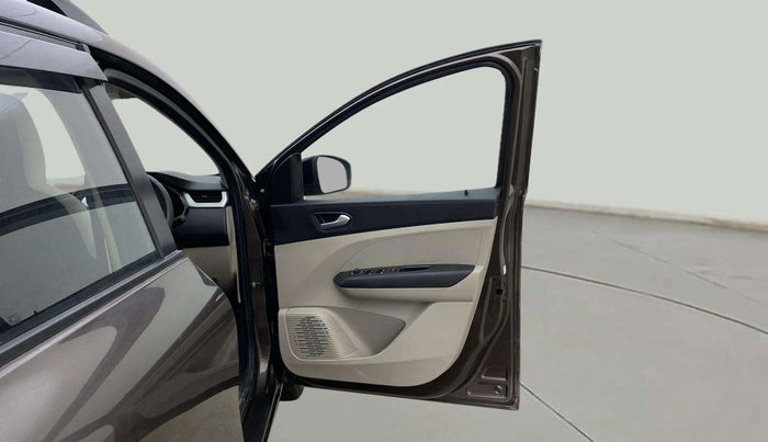 2024 Renault TRIBER RXZ, Petrol, Manual, 4,899 km, RHS Front Door