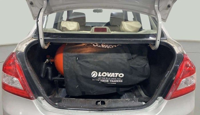 2016 Maruti Swift Dzire VXI, CNG, Manual, 91,055 km, Boot Inside