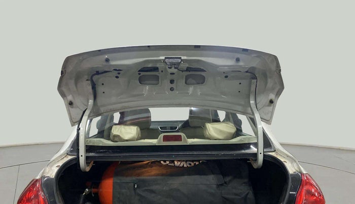 2016 Maruti Swift Dzire VXI, CNG, Manual, 91,055 km, Boot Door Open