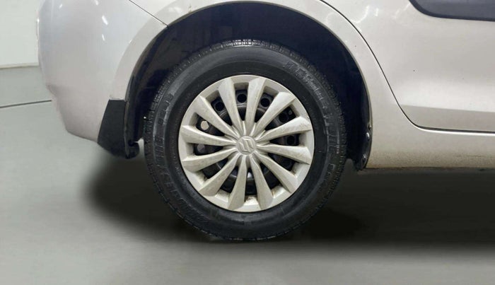 2016 Maruti Swift Dzire VXI, CNG, Manual, 91,055 km, Right Rear Wheel